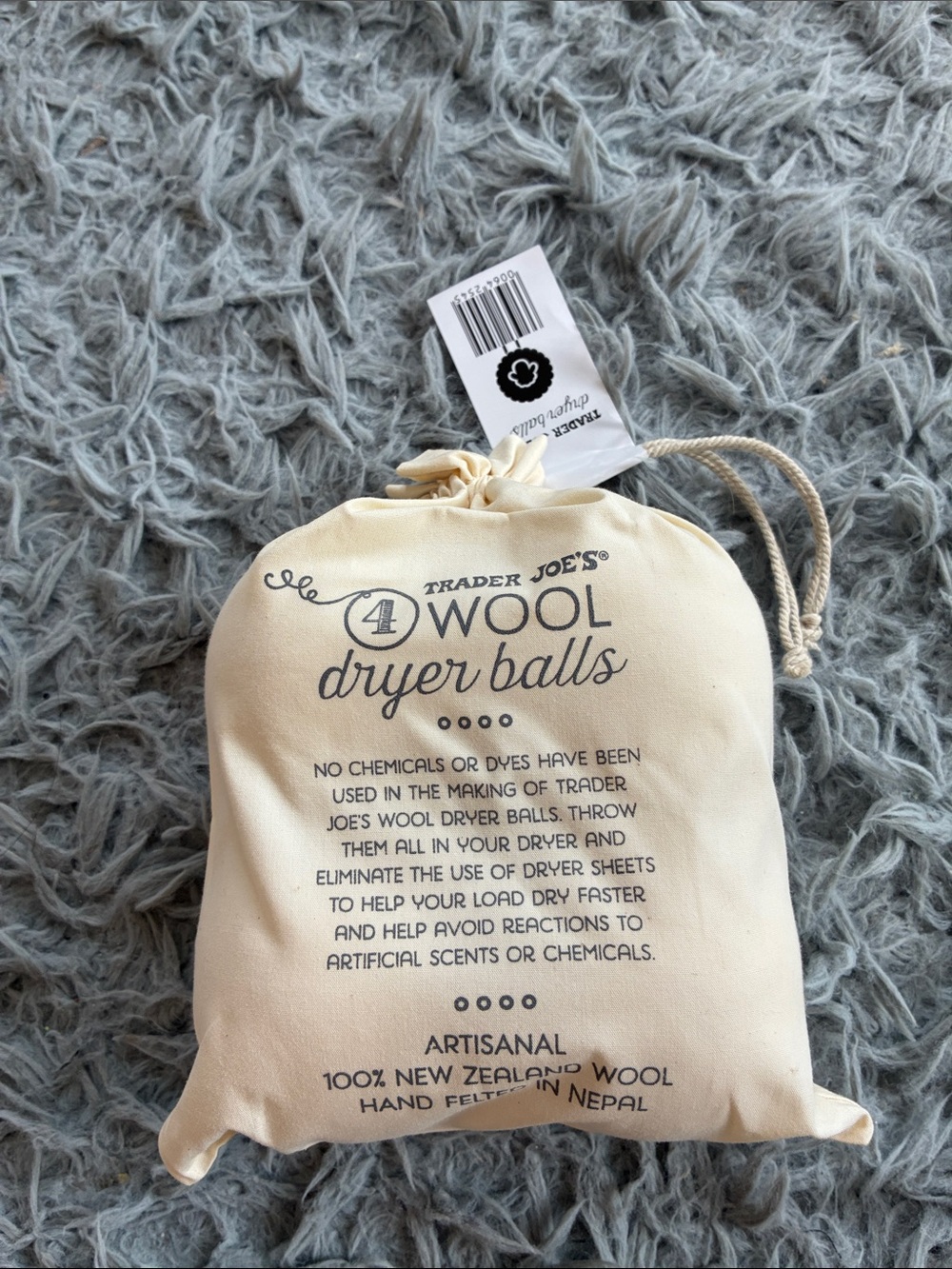 Trader Joe's Wool Dryer Balls with Natural Beige Pouch